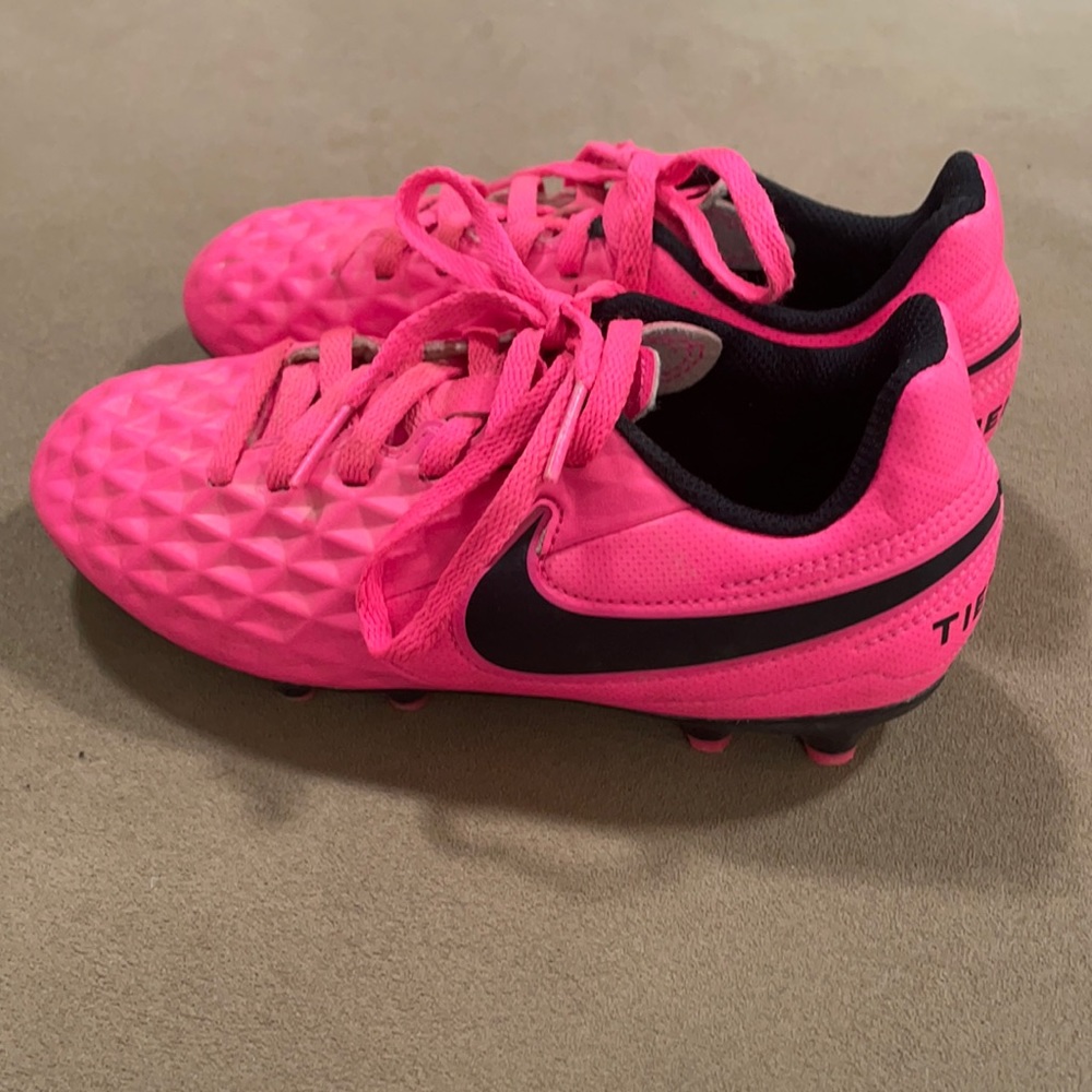 Girls soccer shoes